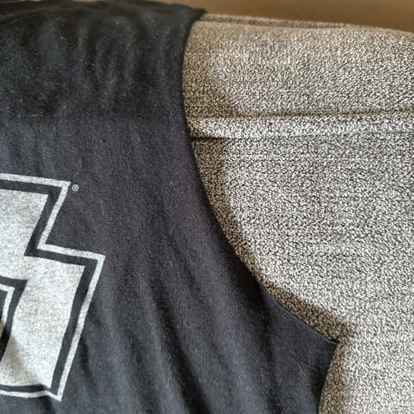 Kiss Size S Unisex sleeveless t-shirt. Black with Gray Writing. - Picture 6 of 9